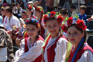 Festivalul-Concurs Internaţional de muzică populară „Mugurelul” Dorohoi, cu participanţi din mai multe ţări, la sfârşitul săptămânii