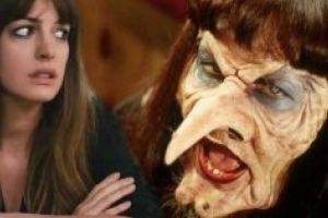 Un barbat a fost injunghiat in zona gatului pe platoul in care este turnat un film cu Anne Hathaway