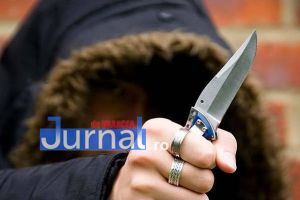 ULTIMĂ ORĂ: Un bărbat a fost înjunghiat în faţa unui supermarket din Focşani