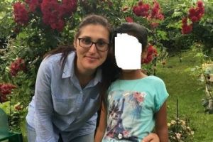 Cazul fetiţei luată cu mascaţi. Răsturnare de situaţie. Reacţia uluitoare a Sorinei în familia adoptivă - FOTO
