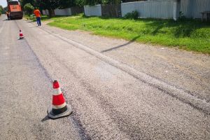 Drumul Suceava-Dorohoi a intrat din nou în şantier, pentru un nou strat de piatră concasată