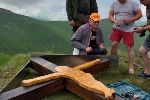 După 20 de ani. Tarniţa la Cruce are cruce (FOTO)