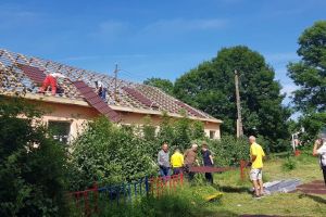 Clubul Lions Bistriţa lucrează la reabilitarea Preventoriului TBC de la Ilişua (FOTO)