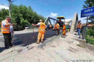 FOTO, VIDEO ȘTIREA TA: Circulaţie infernală între Alba Iulia şi Teiuş din cauza lucrărilor la podul peste Valea Geoagiu. Trafic pe un singur sens