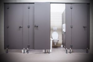 A fost sau nu a fost viol? Avocatul Răzvan Doseanu susţine că fata a vrut să facă sex cu băiatul la petrecerea de majorat, apoi i-a fost ruşine că s-a aflat