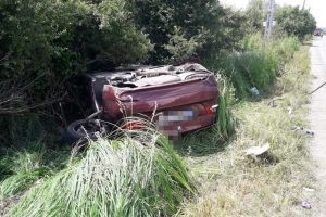 Grav accident rutier pe DJ 151. O persoană şi-a pierdut viaţa, alte trei au fost rănite (FOTO)