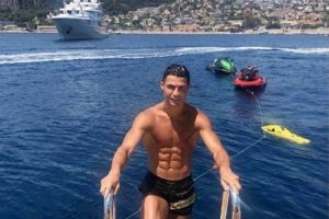Cristiano Ronaldo, generos la finalul vacanţei. Angajaţii resortului unde a petrecut portughezul au rămas fără cuvinte când au văzut bacşişul