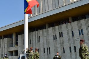 Miercuri, 26 iunie 2019, Instituţia Prefectului – Judeţul Dolj organizează o ceremonie militar-religioasă dedicată Zilei Drapelului Naţional