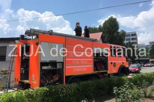 Incendiu la etajul unei vile, in Piata Ovidiu din Constanta