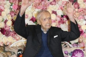 110 ani. Nea Dumitru, cel mai vârstnic bucureştean