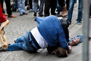 Bătaie între doi fraţi în parcul de agrement Cornişa. Au fost încătuşaţi de Poliţia Locală