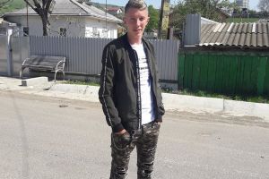 Un tânăr din Botoşani, dispărut fără urmă în Franţa. A coborât din microbuz şi a luat-o la fugă. Familia susţine că a fost ucis