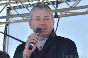 Retrospectiva săptămânii, prin ochii lui Bihorel: Păstorul se pregăteşte să deschidă curse aeriene… la Debreţin!