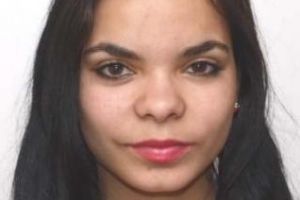 CLUJ: Tânără de 18 ani, dispărută de acasă de o lună. Aţi văzut-o? FOTO