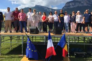 Supărare la Ilva Mică după ce prietenia cu Barby a fost celebrată cu excursionişti aleşi ”pe sprânceană”