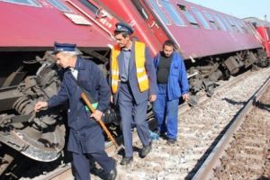 Un tren a deraiat în judeţul Suceava. Circulaţia blocată