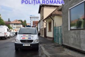 Perchezitii intr-un dosar penal de contrabanda. Ce au gasit anchetatorii in locuintele suspectilor (video)