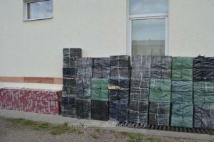 Țigări de aproape 80.000 de euro capturate în weekend de poliţiştii de frontieră