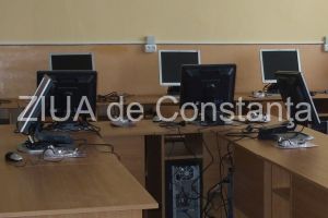 Cum putem combate fake news pentru dreptul de a primi informatii corecte? Dezbatere, organizata la Bucuresti