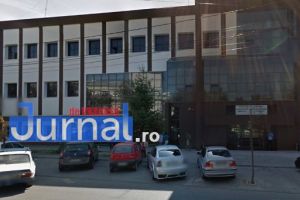 ULTIMA ORĂ: Sală de şedinţe a Tribunalului, evacuată cu scandal! Cinci persoane au fost luate pe sus de jandarmi