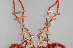 Handmade by Carmen Petrisor: Colier realizat din scoici Saint Jacques 