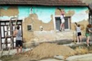 FOTO. Rudăria a prins culoare! Peste 200 de voluntari au dat viaţă comunei cu mori de apă