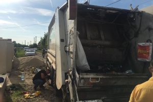 Bărbat de 30 de ani, OMORÂT de maşina unei societăţi de salubrizare