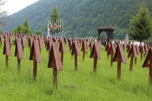 Sânmartin atacă decizia oficiului de cadastru de la Moineşti