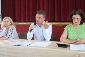 Conflict salarial la Primăria oraşului Luduş