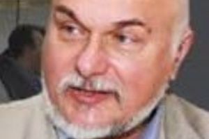 Arsenic şi antibiotice în apa îmbuteliată. Produsele alimentare din UE cu dublu standard de calitate. HOROSCOPUL LUI DOM’ PROFESOR