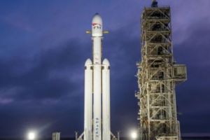 Falcon Heavy, cea mai puternică rachetă din lume, va fi lansată astăzi! 