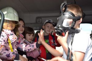 Zece proiecte, finaliste în cursa pentru cea mai bună activitate din “Şcoala altfel”. ...