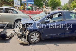Imagini de la eveniment. Constanta: Accident rutier langa Spitalul Judetean, cu doua masini implicate. O persoana ranita