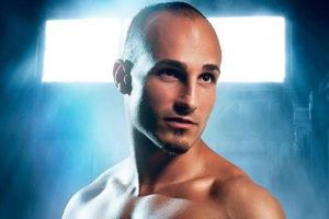 DOLIU în MMA: Tânărul luptător cugirean Cosmin Duşa a murit la Chişinău unde avea un meci în Eagles Fighting Championship