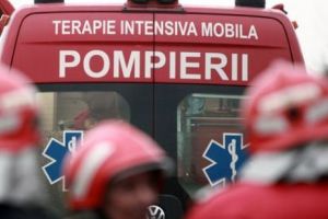 Alertă de incendiu! Pompierii intervin cu autospeciale 
