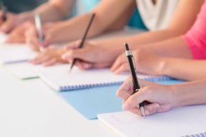 Cinci medii de 10 în Ialomiţa, la Evaluarea Naţională