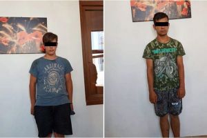 FOTO. Tineri aflaţi sub influenţa etnobotanicelor, depistaţi de poliţiştii locali