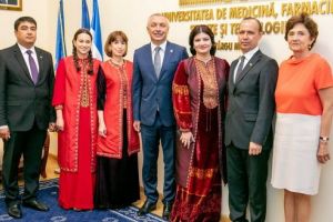 Delegaţie din Turkmenistan, la UMFST Târgu-Mureş