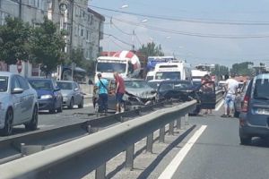 Accident GRAV la Mărăcineni! Un şofer a ajuns la spital cu oasele rupte