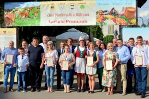 FOTO: Brânzeturile locale, savurate de Ziua Naţională a Bălţatei româneşti