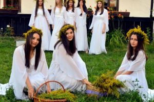 FOTO, VIDEO: ”Noaptea de Sânziene”, la Muzeul Etnografic „Anton Badea”