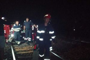 SCENE HORROR pe calea ferata: Două persoane au murit în urma unui accident feroviar produs în comuna Ciurea din judeţul Iaşi