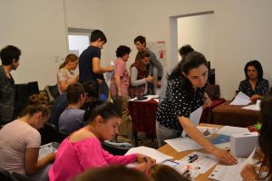 Activităţi menite să sprijine integrarea pe piaţa muncii a elevilor humoreni cu ...