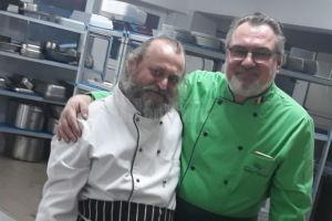 Chef Tudorel Creangă merge la Brăila pentru a găti la un cămin de bătrâni