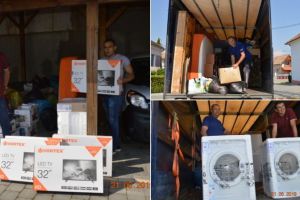 FOTO: Sute de oameni din Ciugud au donat donat bani, alimente, haine, electrocasnice sau mobilier pentru familiile afectate de inundaţii, din Răchita şi Pianu