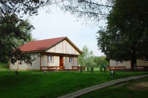 Mai sunt două tabere de stat în Timiş în care vă puteţi trimite copiii: Chevereş şi Poieni Strâmbu