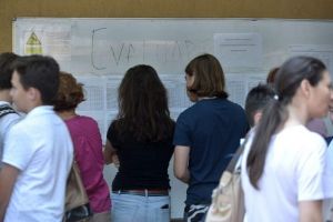 Sute de elevi braşoveni au depus contestaţii la cele două probe ale Evaluării Naţionale