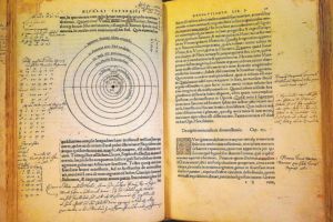 Percheziţii la casele unor suceveni care au furat cărţi în valoare de aproape două ...