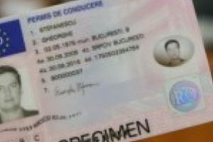 Pentru un tanar din Ianca aflat la volanul masinii, permisul de conducere s-a dovedit a fi optional. Se alege cu dosar penal