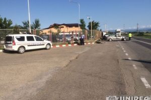 ACCIDENT rutier la Lancrăm, între un autoturism şi un tractor. Unul dintre şoferi avea o alcoolemie de 1,21 mg/l